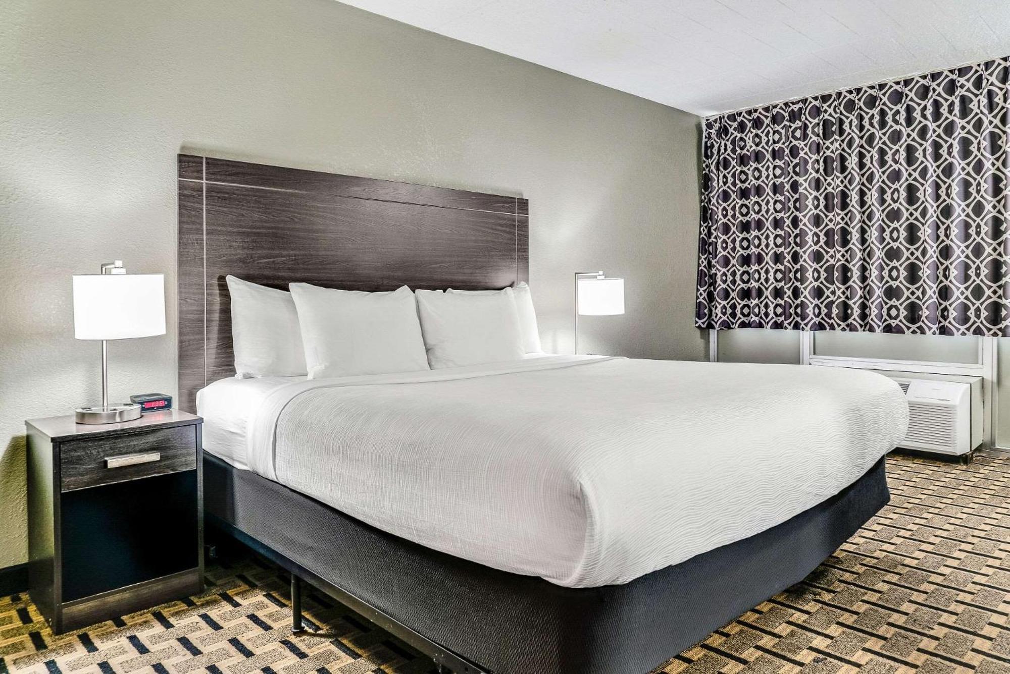 Quality Inn Detroit Downtown Exterior foto